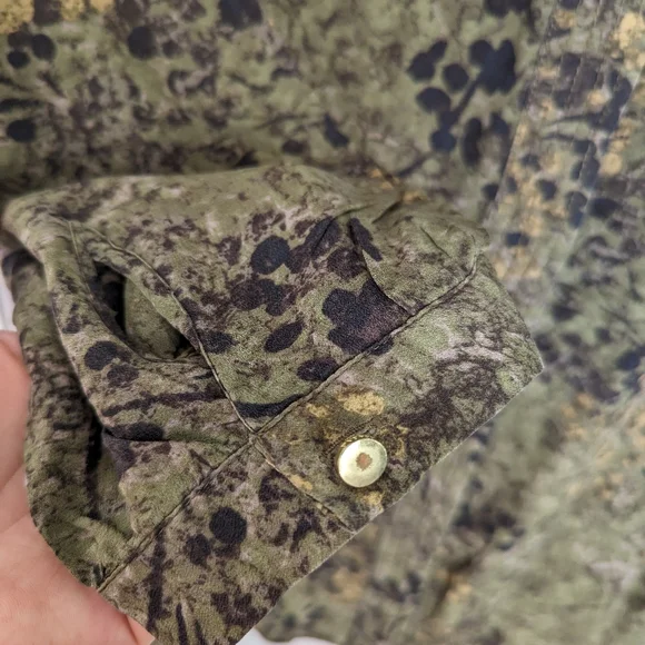 Banana Republic Womens 14 100% silk button blouse top green flower print - Picture 6 of 11